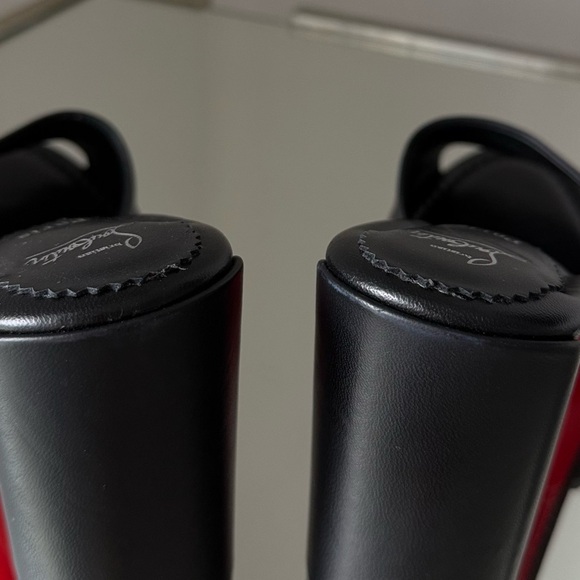 New CHRISTIAN LOUBOUTIN Jane leather mules 39.5 $885 - Picture 15 of 16